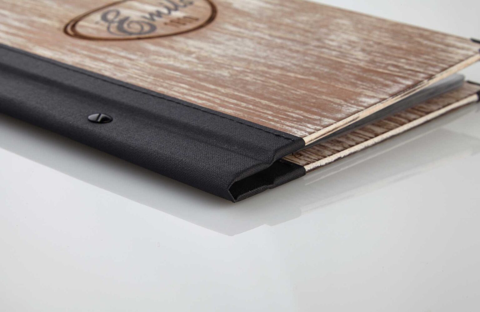 Gastrotopcard_Speisekarte_Modell_Select_Woody_MG_9548.jpg