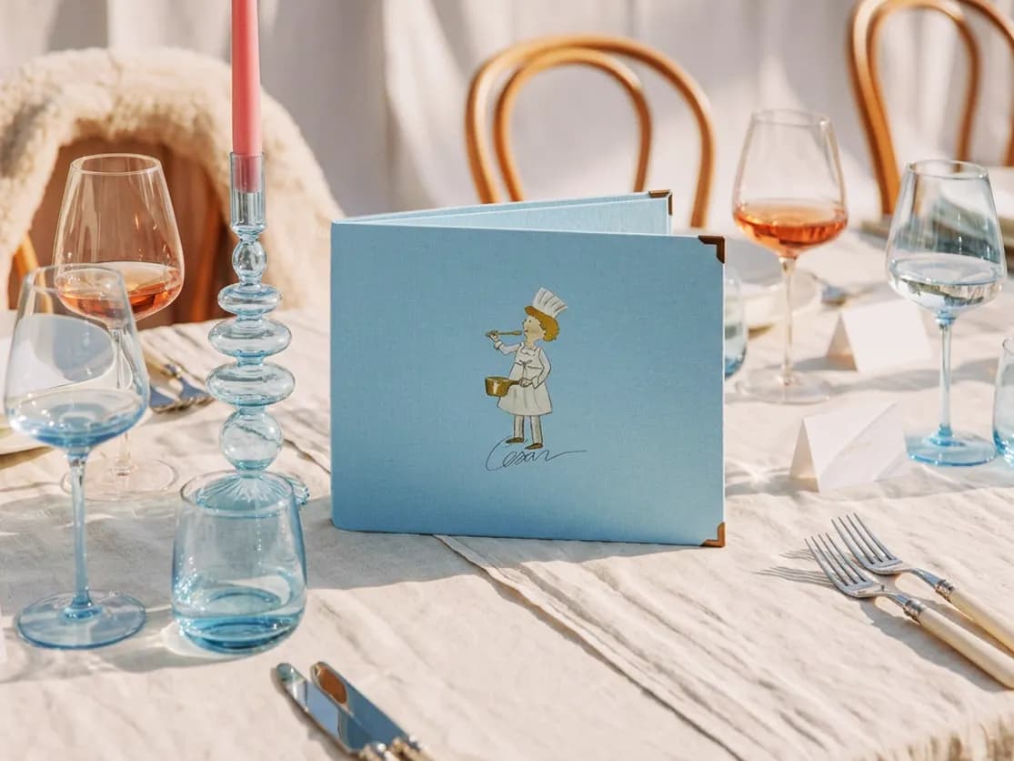 Gastronomie-Speisekarte Finessino in Blau – Format A4 quer