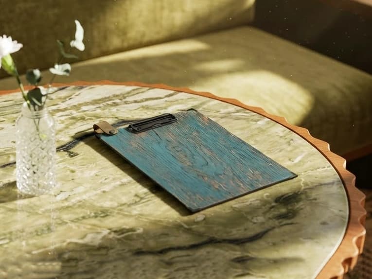 Speisekarten Bilder: Menuboard Klemme (A5 hoch) mit Board in Blau