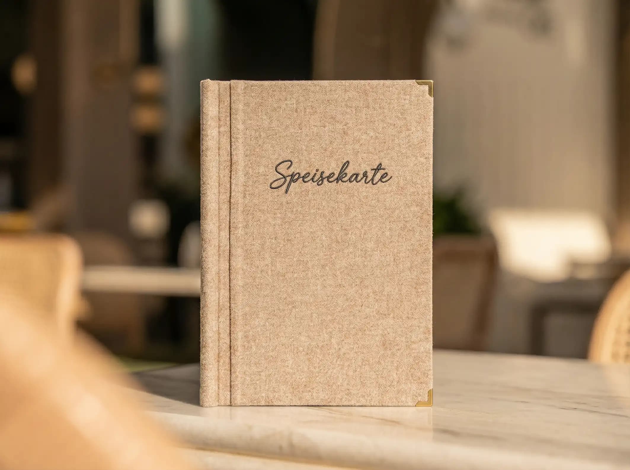 Speisekarte Quickfix (A4 hoch) mit Einband in Beige