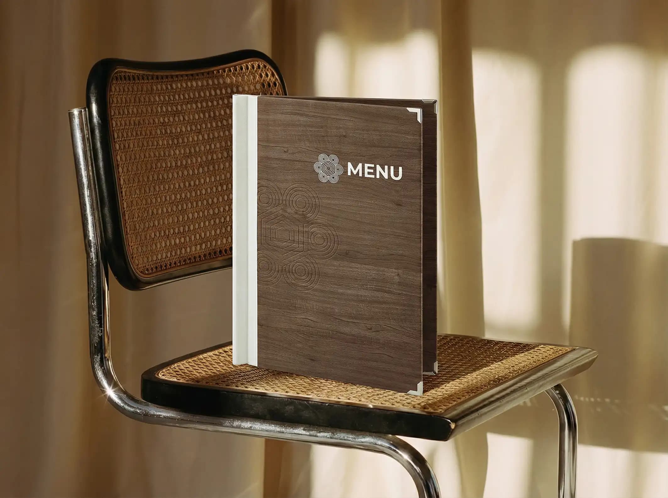 Gastronomie-Speisekarte Quickfix in Braun – Format A4 hoch – Motiv 2
