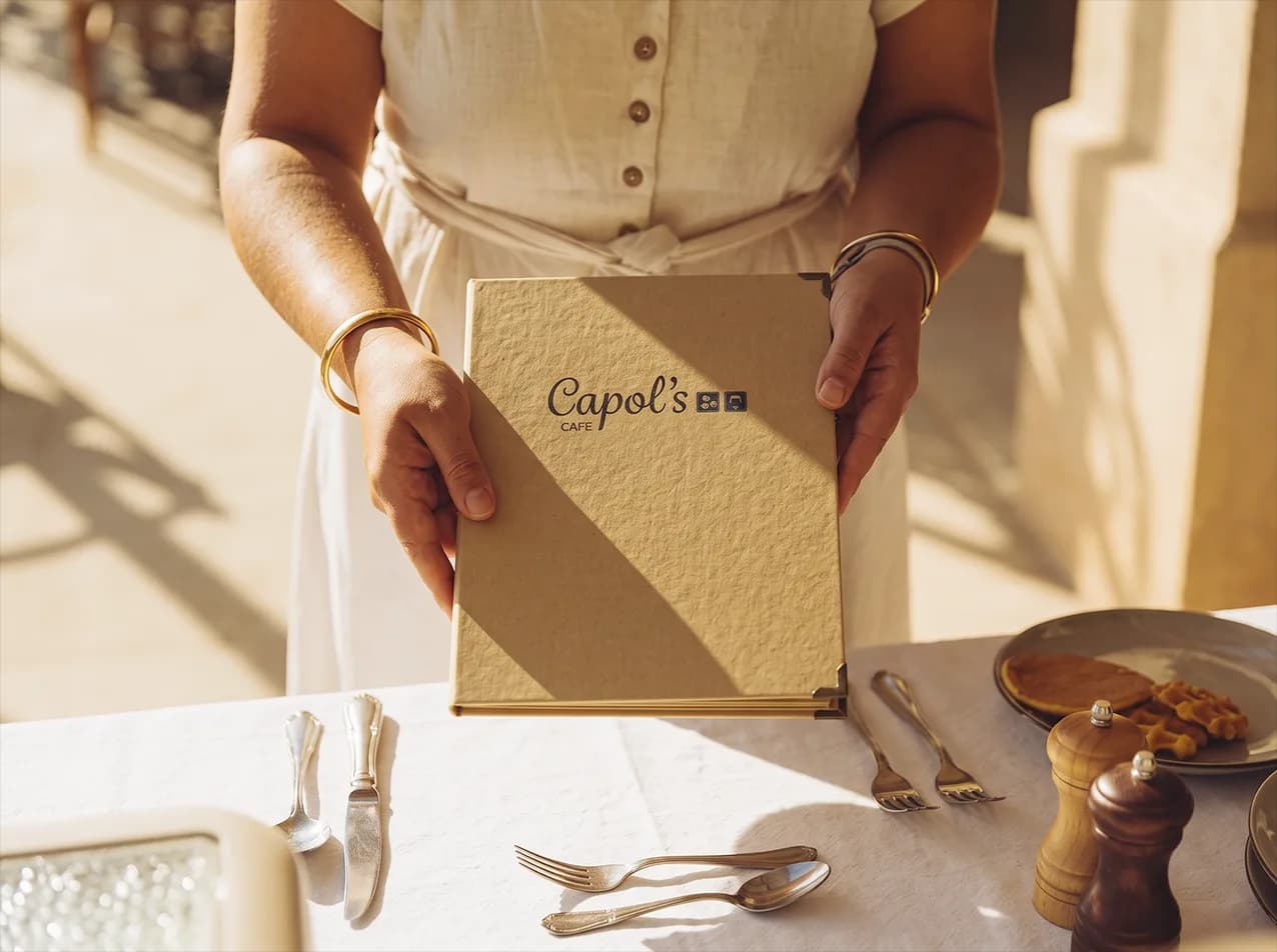 Gastronomie-Speisekarte Signmaster Premium in Gold / Metallic – Format A5 hoch – Motiv 2
