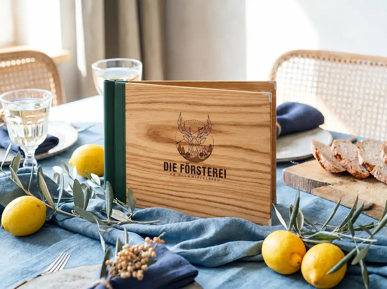 Speisekarten Bilder: Quickfix als Speisekarte im Format A4 quer, Farbe Beige