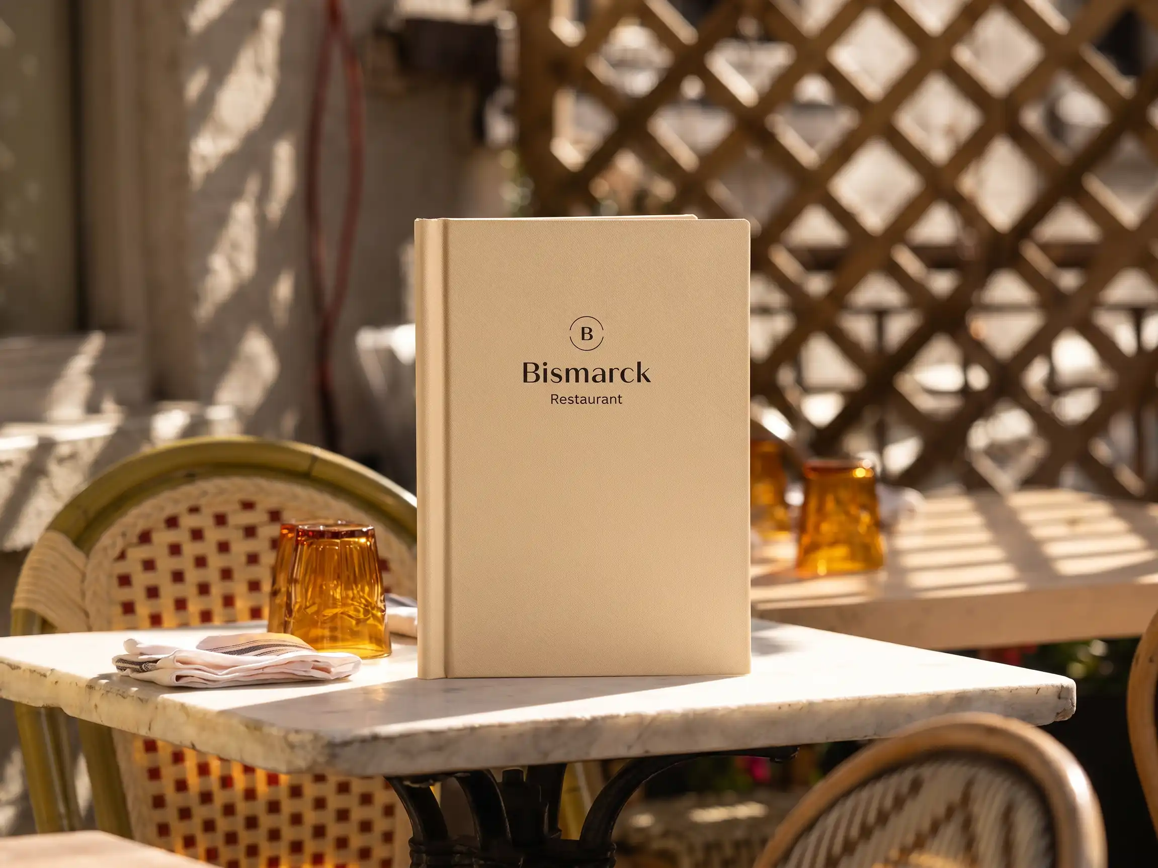 Gastronomie-Speisekarte Quickin in Beige, Format A4 hoch – Speisekarten Bilder