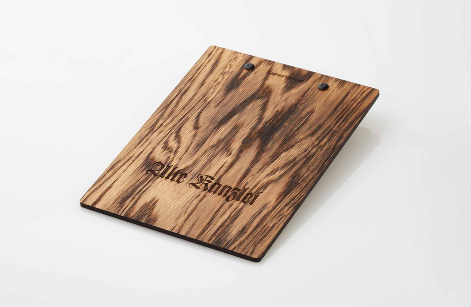 Gastrotopcard_Speisekarten_Menuboard_Woody_Ledercover_MG_9869_2.jpg